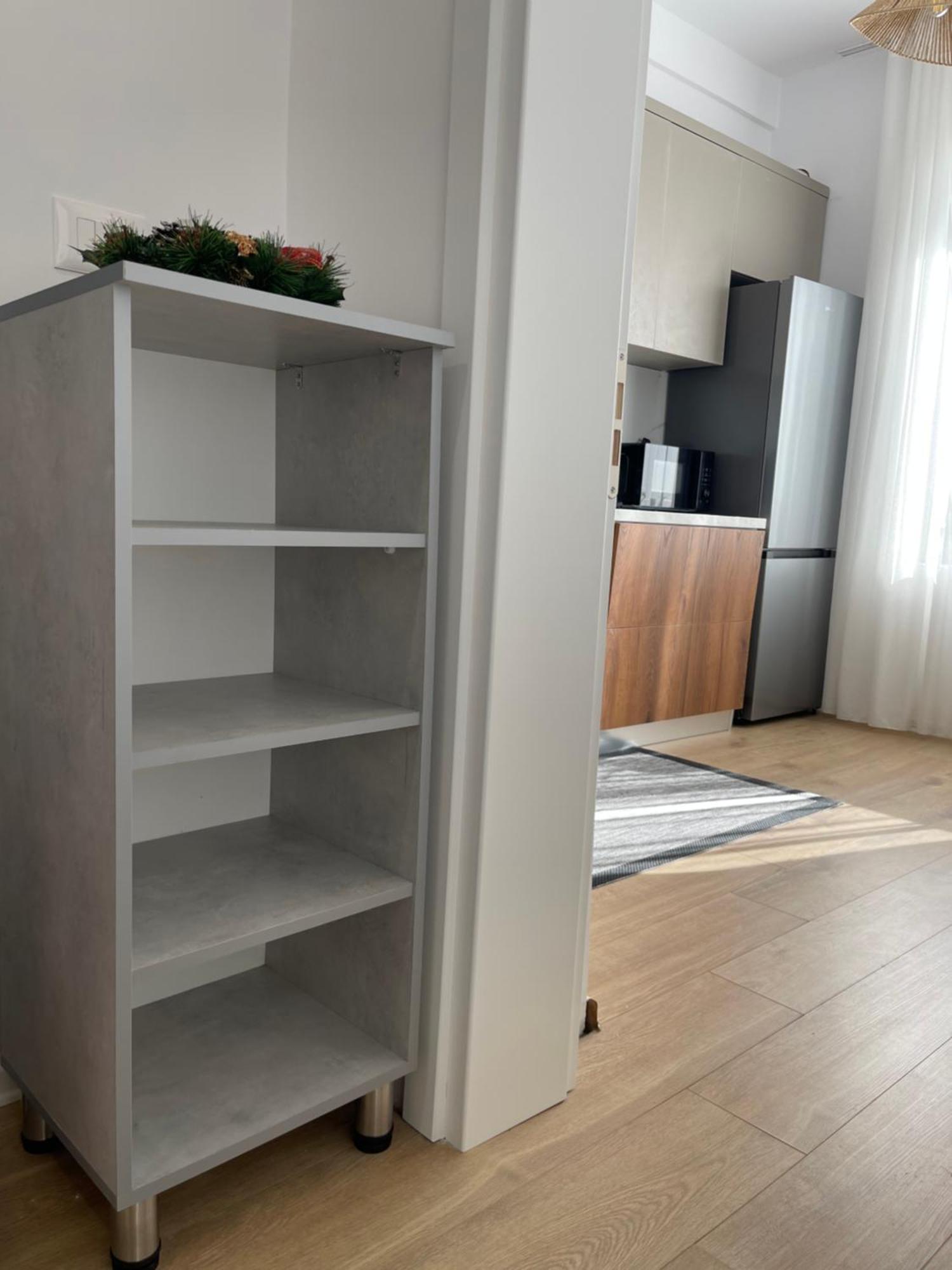 Sunny City Center Apartment Lezhë Exteriör bild